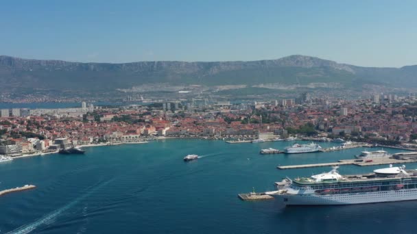 View Ferry Port Split Στην Κροατία Αεροπλάνο Επανδρωμένου Αεροσκάφους — Αρχείο Βίντεο