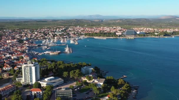 Resorts Turísticos Cidade Vodice Incrível Linha Costeira Turquesa Costa Adriático — Vídeo de Stock