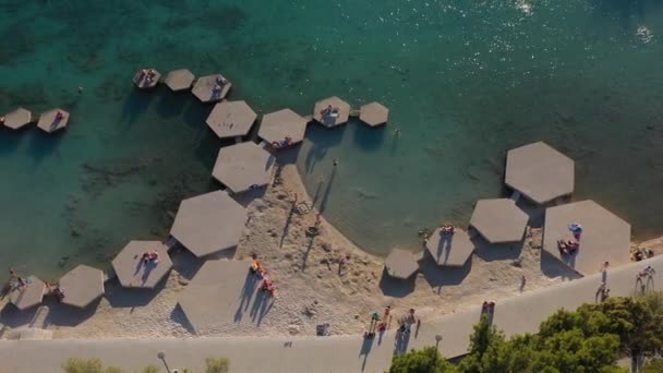 Sechseckige Betonplattform Rund Plava Beach Einem Sonnigen Tag Vodice Kroatien — Stockvideo
