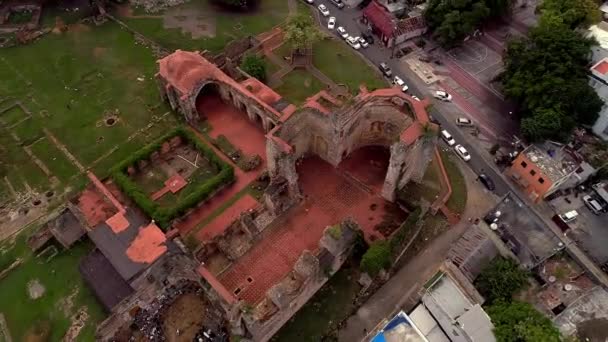 Orbite Aérienne Descendante Dessus Des Ruines Complexe Monastique San Francisco — Video