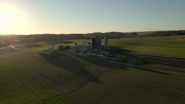 Aerial Overlooking Pennsylvania Stati Uniti America Farm Sunset — Video Stock