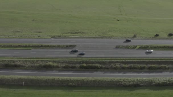 Horizontaal Patroon Als Voertuigen Rijden Verdeelde Snelweg Ierland — Stockvideo