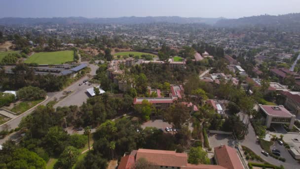 Aerial Occidental Campus Universitário Bairro Eagle Rock Los Angeles Califórnia — Vídeo de Stock