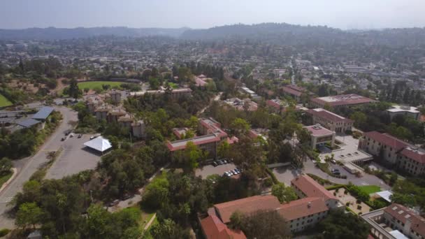 Schieben Über Den Occidental College Campus Einem Schönen Sommertag Eagle — Stockvideo