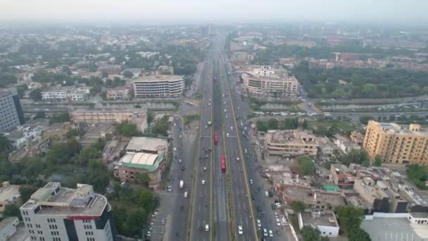Κυκλοφορία Πολυσύχναστους Δρόμους Lahore Urban Cityscape — Αρχείο Βίντεο