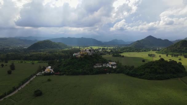 Steady Hovering Aerial Footage Complete Scenery Buddhist Temple Sunrays Cornfield — Stock Video