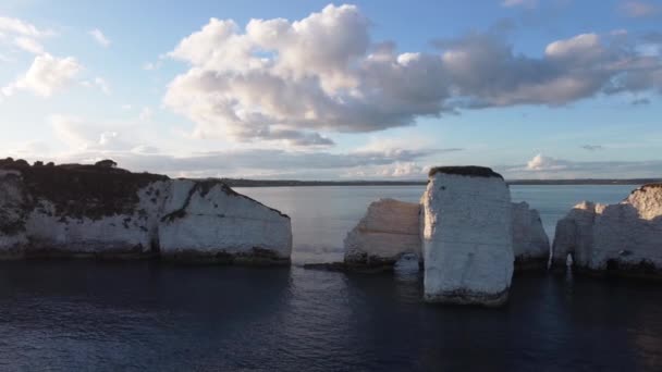 Aerial Panoramic Landscape Drone Shot Cliffs Old Harry Rocks Dorset — Stock video