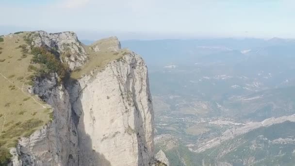 Fransa Nın Drome Bölgesindeki Trois Becs Teki Kireçtaşı Dağları Uçurumları — Stok video
