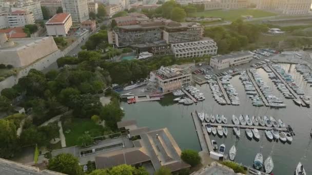 Повітряний Вид Навколо Готелю Юкс Порт Марсель Сонячний Ранок Франції — стокове відео