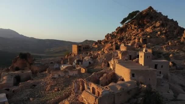 Drone Shot Moving Slowly Forward Ancient Village Tunisia Warm Sunset — Stock Video