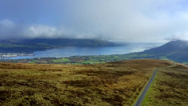 Carlingford Lough Louth Ierland Oktober 2021 Drone Duwt Zuidwest Langs — Stockvideo