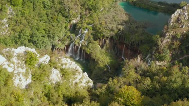 Vue Aérienne Incroyable Sur Les Lacs Turquoise Lumineux Reliés Par — Video