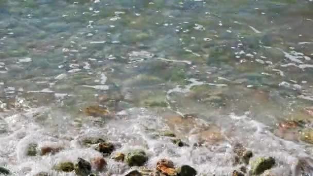 Clear Waves Splashing Colorful Rocks Jerusalem Beach — Stock Video