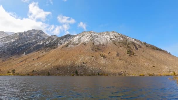 Montañas Nevadas Cordillera Sherwin Lago Convict Mono California Vista Panorámica — Vídeo de stock