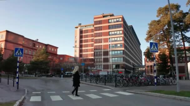 Κινηματογραφική Λήψη Του Νοσοκομείου Gavle Στην Ανατολική Σουηδία — Αρχείο Βίντεο