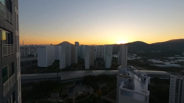 Sunrise Guryongsan Cheonggyesan Bergen Hoge Daken Seocho Hills Appartement Gebouwen — Stockvideo