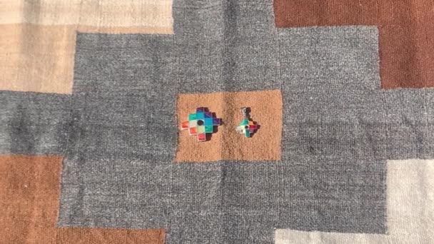 Kleurrijke Chakana Sieraden Handgeweven Palet Peruaanse Textiel Close — Stockvideo