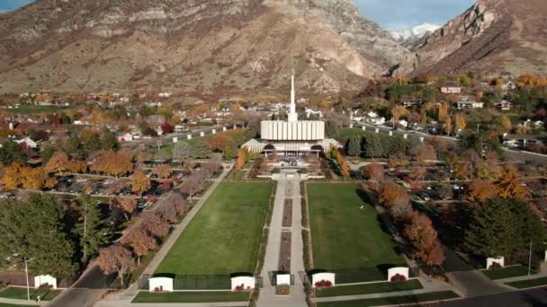 Templo Mormón Provo Lds Con Fondo Montaña Wasatch Aérea — Vídeos de Stock