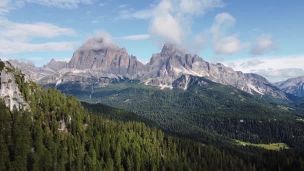 Malownicza Sceneria Dolomitu Włoszech Panoramiczne Zdjęcie Lotnicze — Wideo stockowe