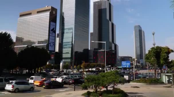 Gangnam Coex Zaman Aşımına Uğramış Insanlar Arabalar Gökdelenler Manzaralı Ticaret — Stok video