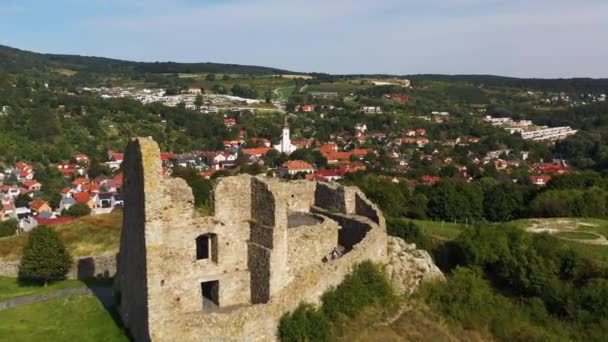Bratislava Slovakya Daki Hrad Devin Kalesinin Yanından Geçen Insansız Hava — Stok video