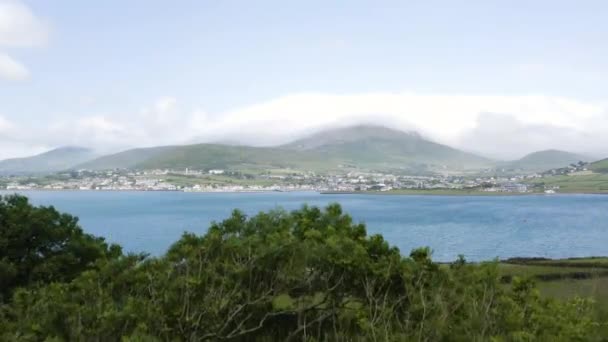 Impresionante Paisaje Península Dingle Irlanda Aerial Reveal — Vídeo de stock