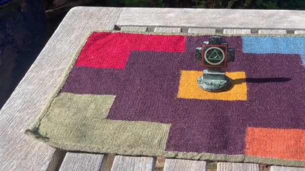 Peruvian Trinket Woven Textiles Traditional Weavers Chincheros Village Pan Shot — Stock Video