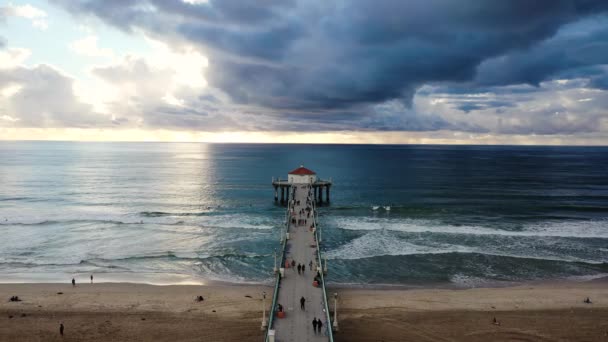 Beautiful Cinematic Aerial Shot Manhattan Beach Pier California — Stock Video