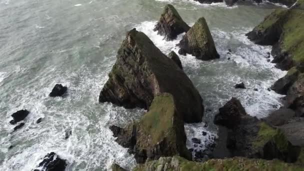 Nohoval Cove République Irlande Vue Aérienne Rochers Falaises Avec Des — Video