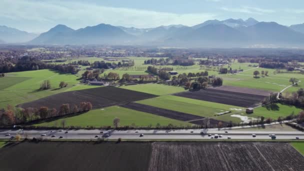Drone Shot Létat Zleva Doprava Zároveň Získat Širší Zorné Pole — Stock video