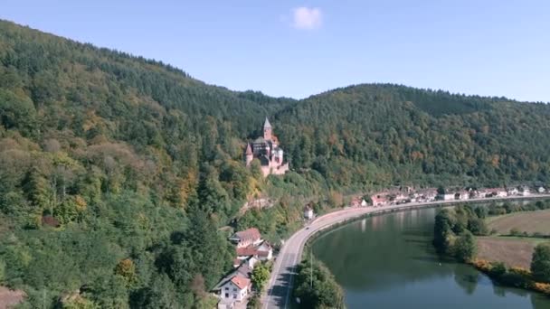 Luftaufnahme Der Burg Zwingenberg Und Des Neckars Deutschland Weite Sicht — Stockvideo