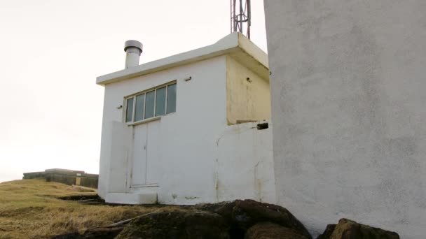 Vista Edifício Farol Ilha Heimaey Islândia — Vídeo de Stock