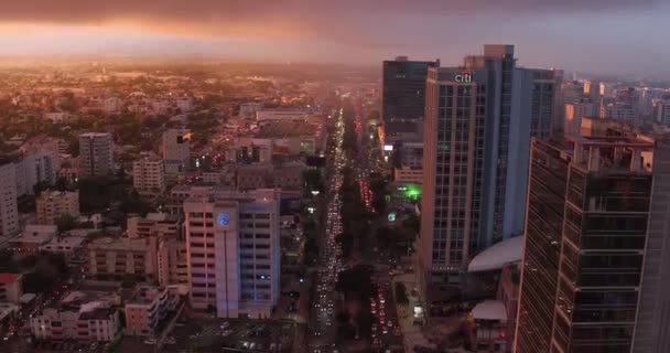 Citi Tower Und Winston Churchill Avenue Bei Sonnenuntergang Santo Domingo — Stockvideo