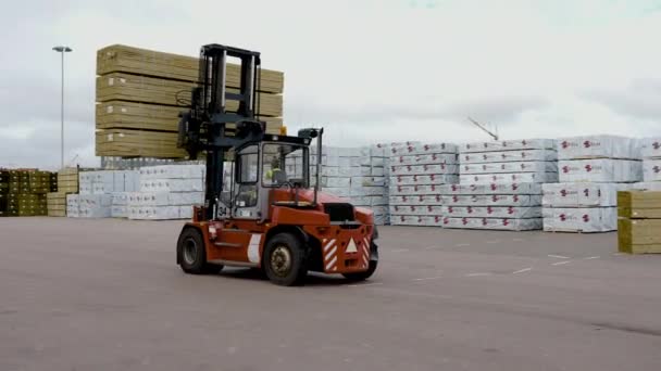 Skupina Nákladních Vidlic Výtah Nákladní Automobily Pracovníci Řízení Kamion Pohon — Stock video