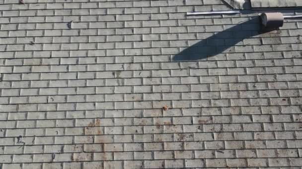 Dirty Tiles Roof Repair Muskegon Snow Damage — Stock Video