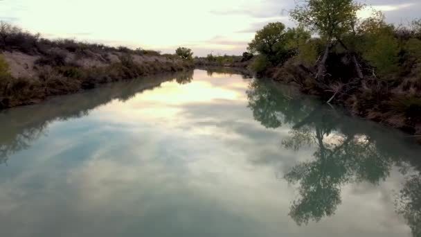 Imágenes Aéreas Drones Sobre Agua Azul Arroyo — Vídeos de Stock