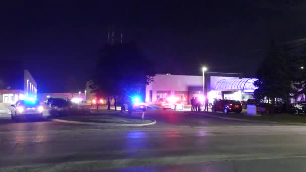 Police Mobiles Fora Salão Banquetes Brampton Canadá Quando Uma Luta — Vídeo de Stock