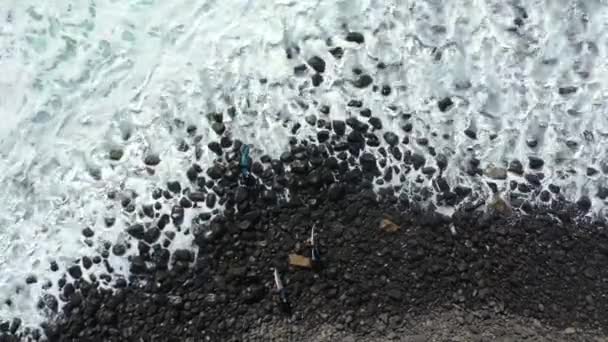 Drone Vista Dall Alto Surfista Che Salta Acqua Con Sua — Video Stock