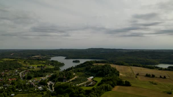 Panning Schot Polish Landelijk Gebied Met Landbouwvelden Rivier Kleine Dorpen — Stockvideo