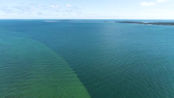 Lugnt Vatten Nordatlanten Från White Sand Beach Edgartown Martha Vineyard — Stockvideo