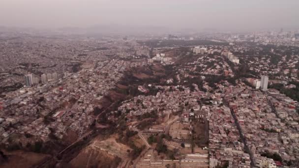 비행기를 멕시코의 라마다 상공을 비행하는 — 비디오