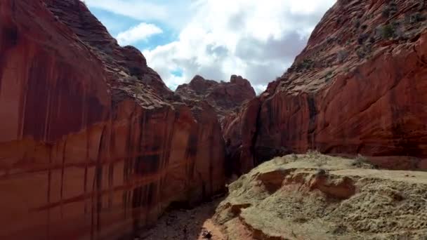 Buckskin Gulch Slot Canyon Utah Drone Výstřel Hlubokého Kaňonu Červené — Stock video