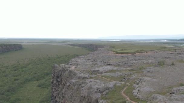 Скеля Каньйоні Асбіргі Ісландії Яскравим Хмарним Небом — стокове відео