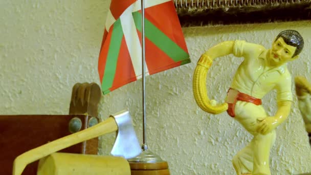 Obraz Baskijskiego Pelotari Flagą Euskadi Tle — Wideo stockowe