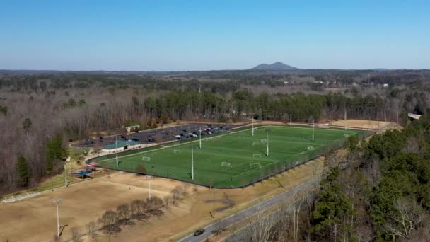 Letecký Pohled Fotbalové Hřiště Parku Cobb County Georgia Podzim — Stock video