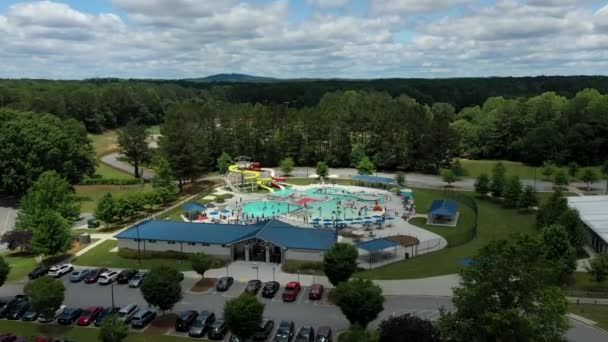 Clip Dron Parque Acuático Los Estados Unidos Que Muestra Las — Vídeo de stock