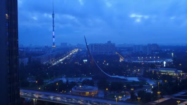 Timelapse Estrada Principal Moscou Rússia Onde Vemos Piruli Torre Comunicações — Vídeo de Stock