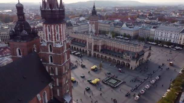 Lucht Vliegen Naar Renaissance Lakenhal Grote Markt Krakau — Stockvideo