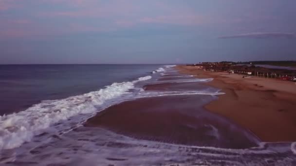 Luchtfoto Dolly Lage Hoogte Playa Condesa Beach Mexico Bij Schemering — Stockvideo