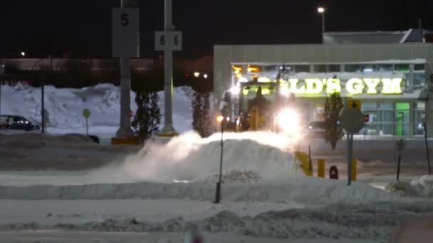 Snow Cleaning Vehicle Working Night Montral Urban Area Removing Snow — Stock Video